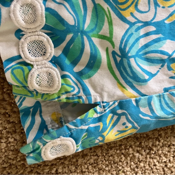 Lilly Pulitzer skort - size 6 fruit print great print placement! 🍋 - Picture 5 of 7